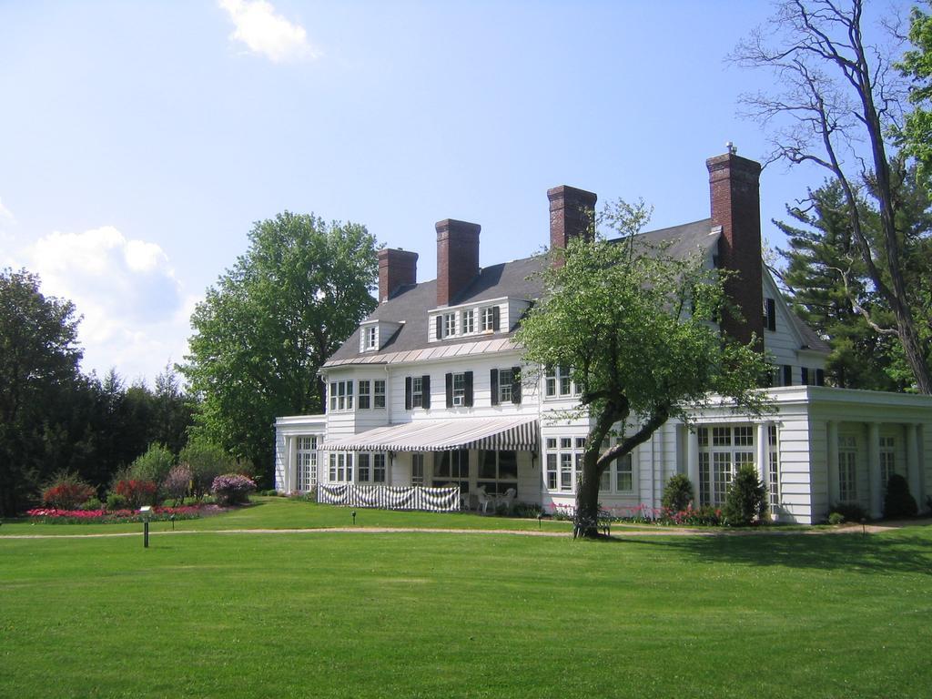 Four Chimneys Inn Bennington Εξωτερικό φωτογραφία
