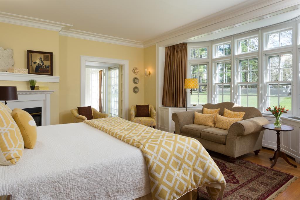 Four Chimneys Inn Bennington Εξωτερικό φωτογραφία