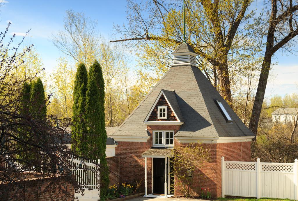 Four Chimneys Inn Bennington Εξωτερικό φωτογραφία