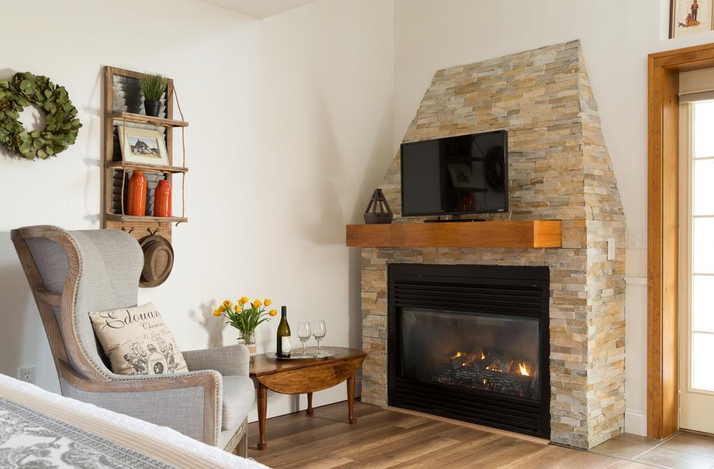 Four Chimneys Inn Bennington Εξωτερικό φωτογραφία