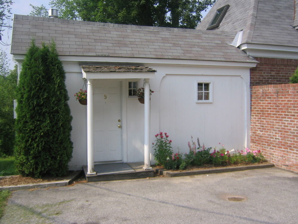 Four Chimneys Inn Bennington Εξωτερικό φωτογραφία